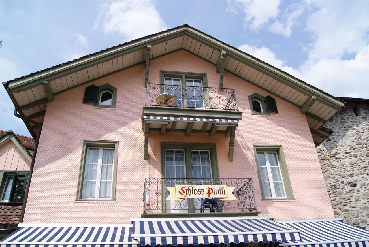 Hotel Schlosspintli Spiez Exterior photo